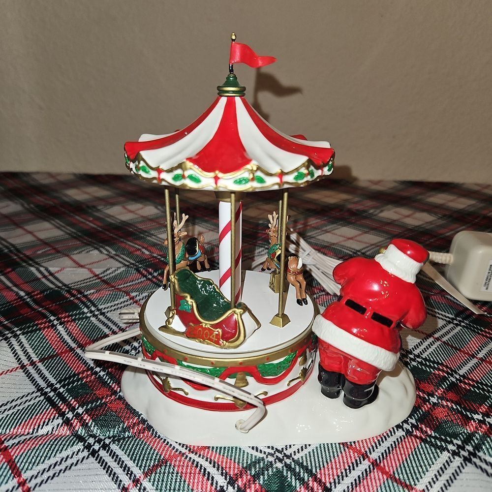 The Department 56 "Santa Comes To Town" Snow Village Collection - Picture 6 of 8